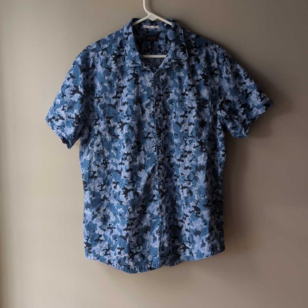 Good Man Brand - blue black abstract print short sleeve button down shirt - XL